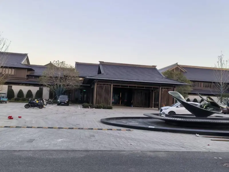 ब्लूवे होटल स्विमिंग पूल प्रोजेक्ट: रनक्वान कैयुआन मिंगटिंग (लोंगवू टी टाउन शाखा)