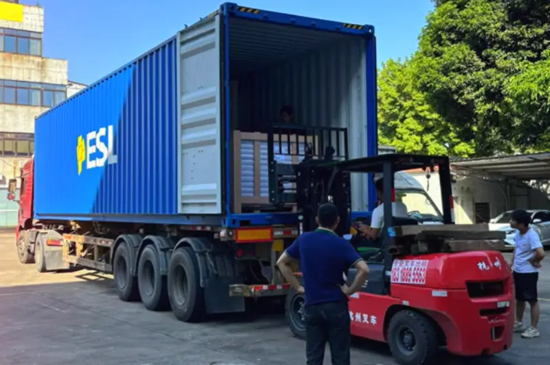 हमारे मध्य पूर्व के लिए, रश ऑर्डर